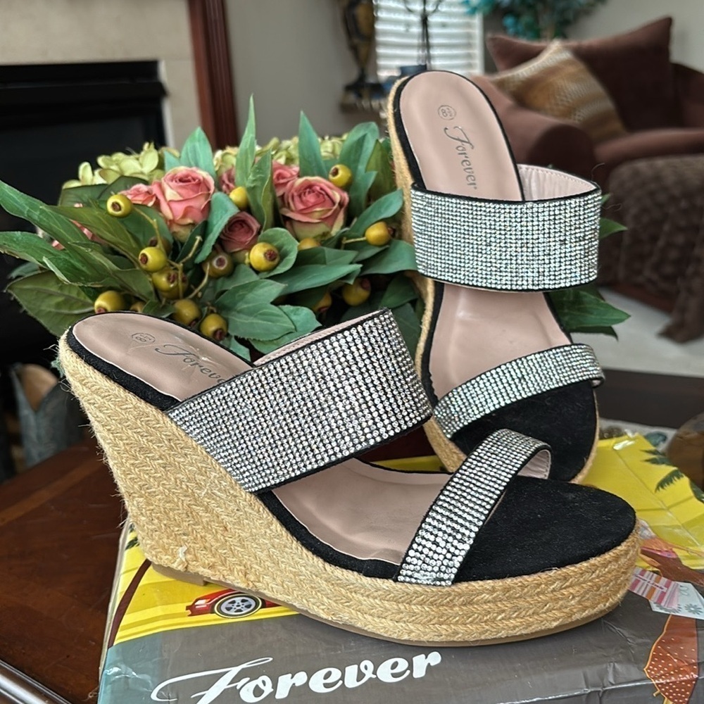 Brand New Black & Silver Crystal Rhinestone Wedge Sandals Sparkly Sexy 4.5” Heel